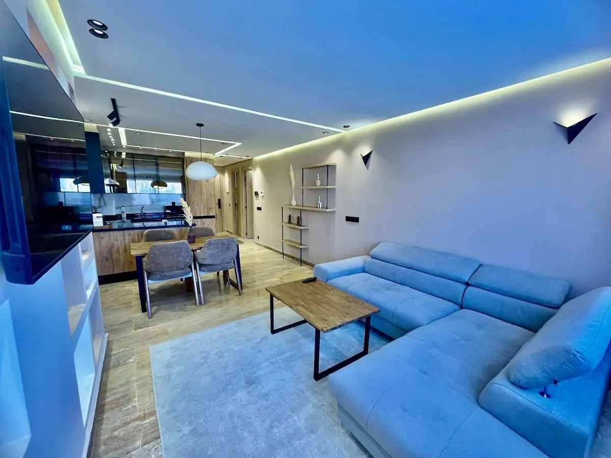 Elegant Gueliz Hideaway - Chic Suite With Balcony Marrakesh 0*,  Marruecos